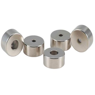 جودة مغناطيس النيوديميوم M5 مكافحة 25x4mm مستديرة مثقوبة الصناعية مصنع
